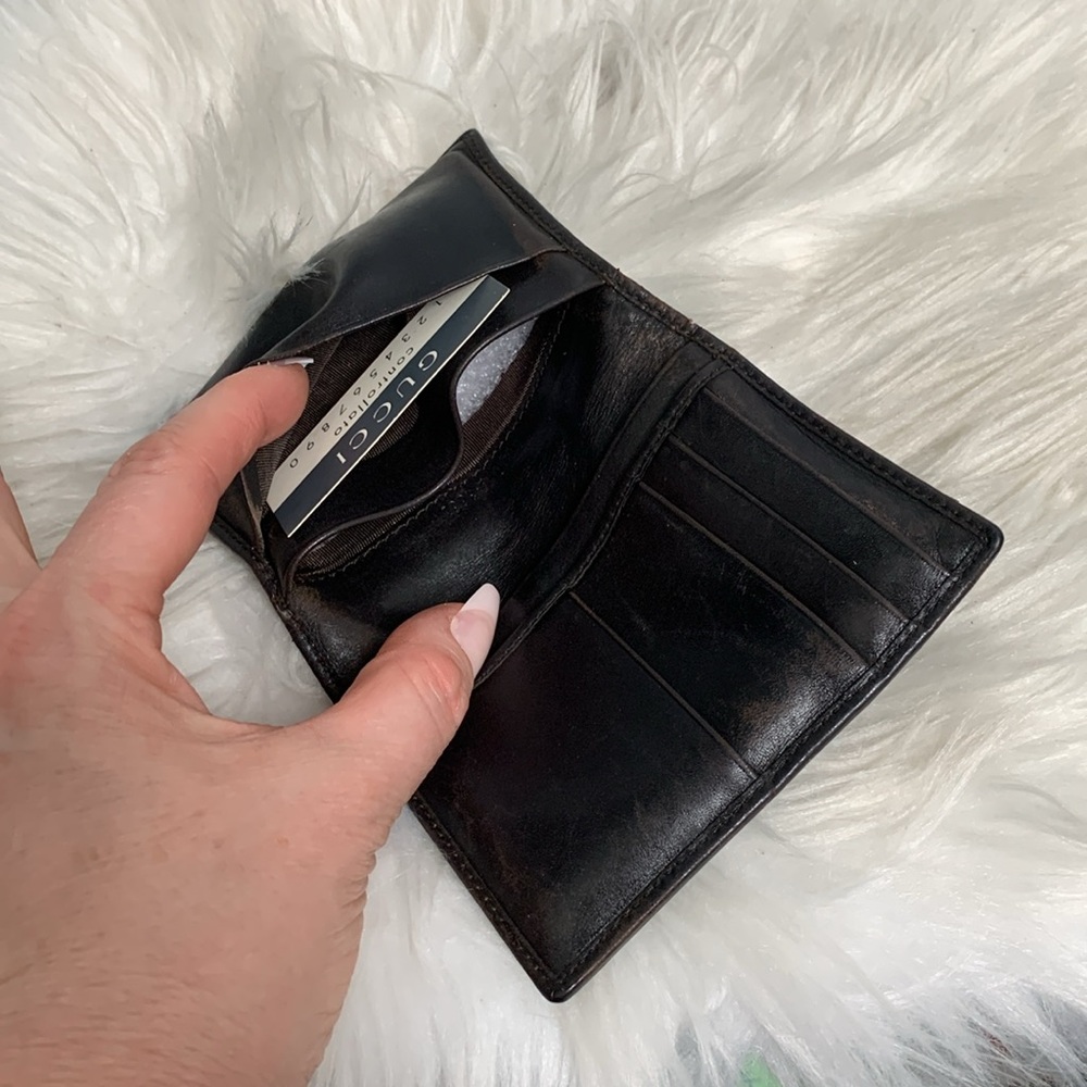Authentic Gucci small lightweight flexible card holder - Picture 7 of 17
